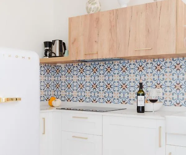 Apartment Atenea *